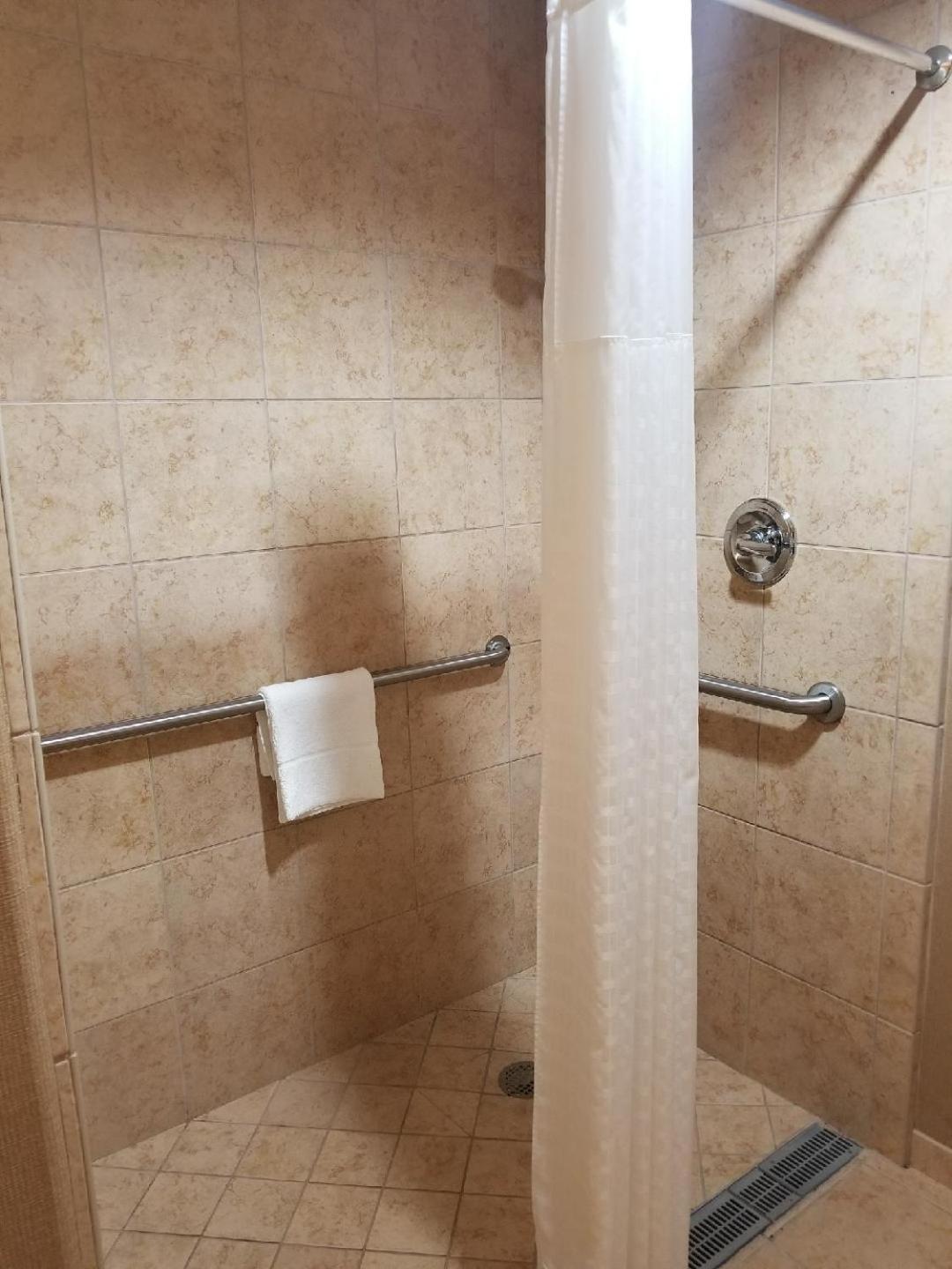 Comfort Suites Palestine Εξωτερικό φωτογραφία