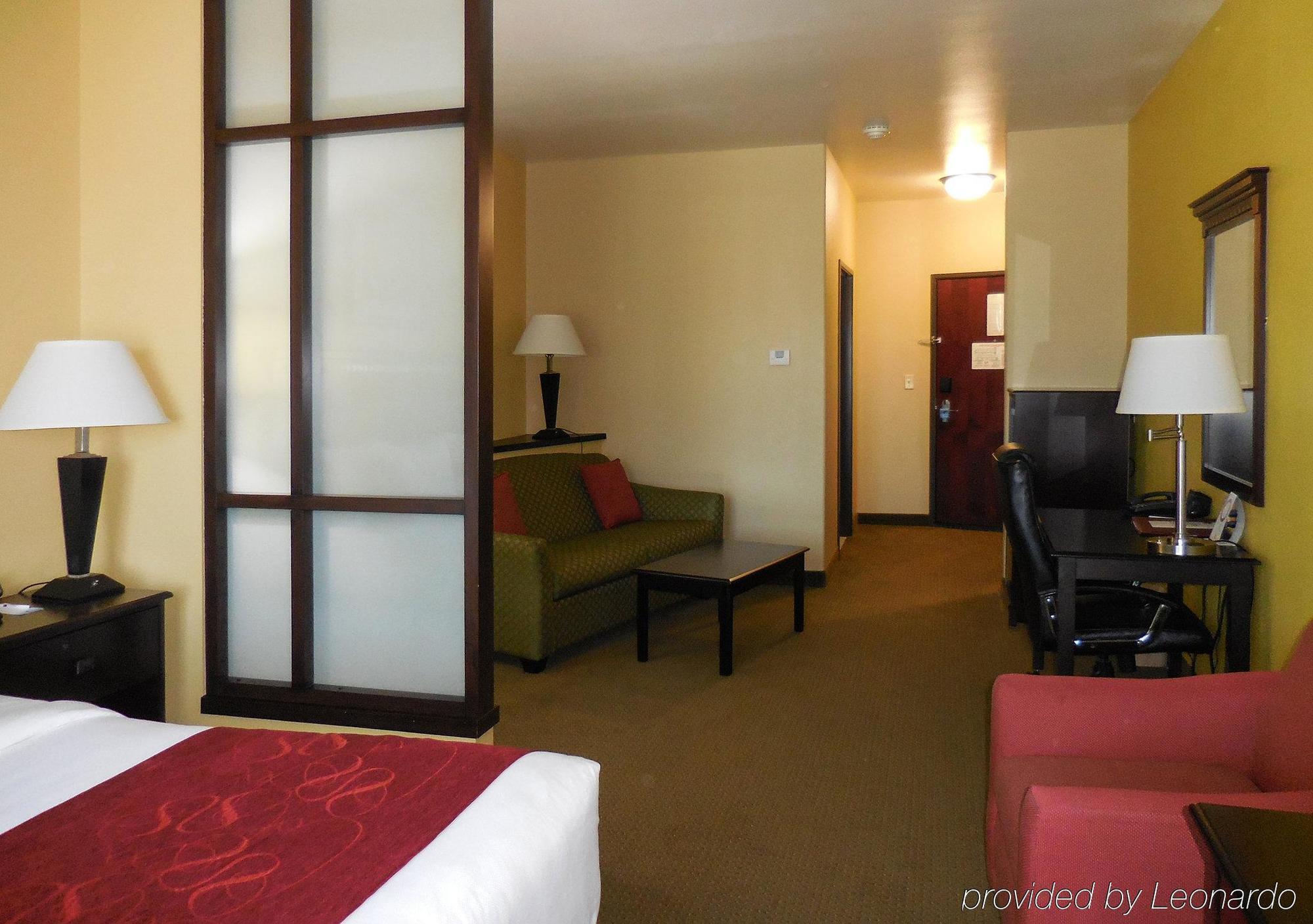 Comfort Suites Palestine Εξωτερικό φωτογραφία