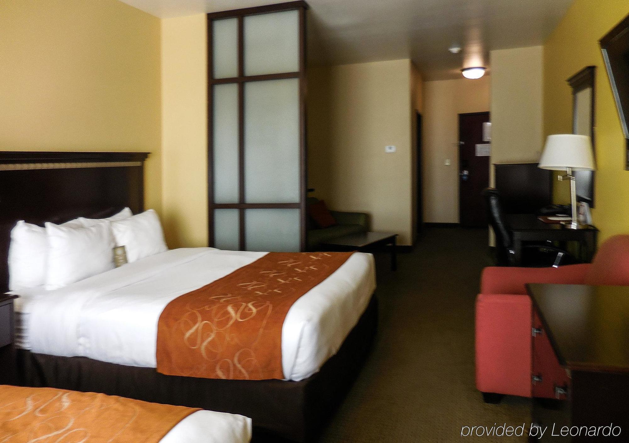 Comfort Suites Palestine Εξωτερικό φωτογραφία