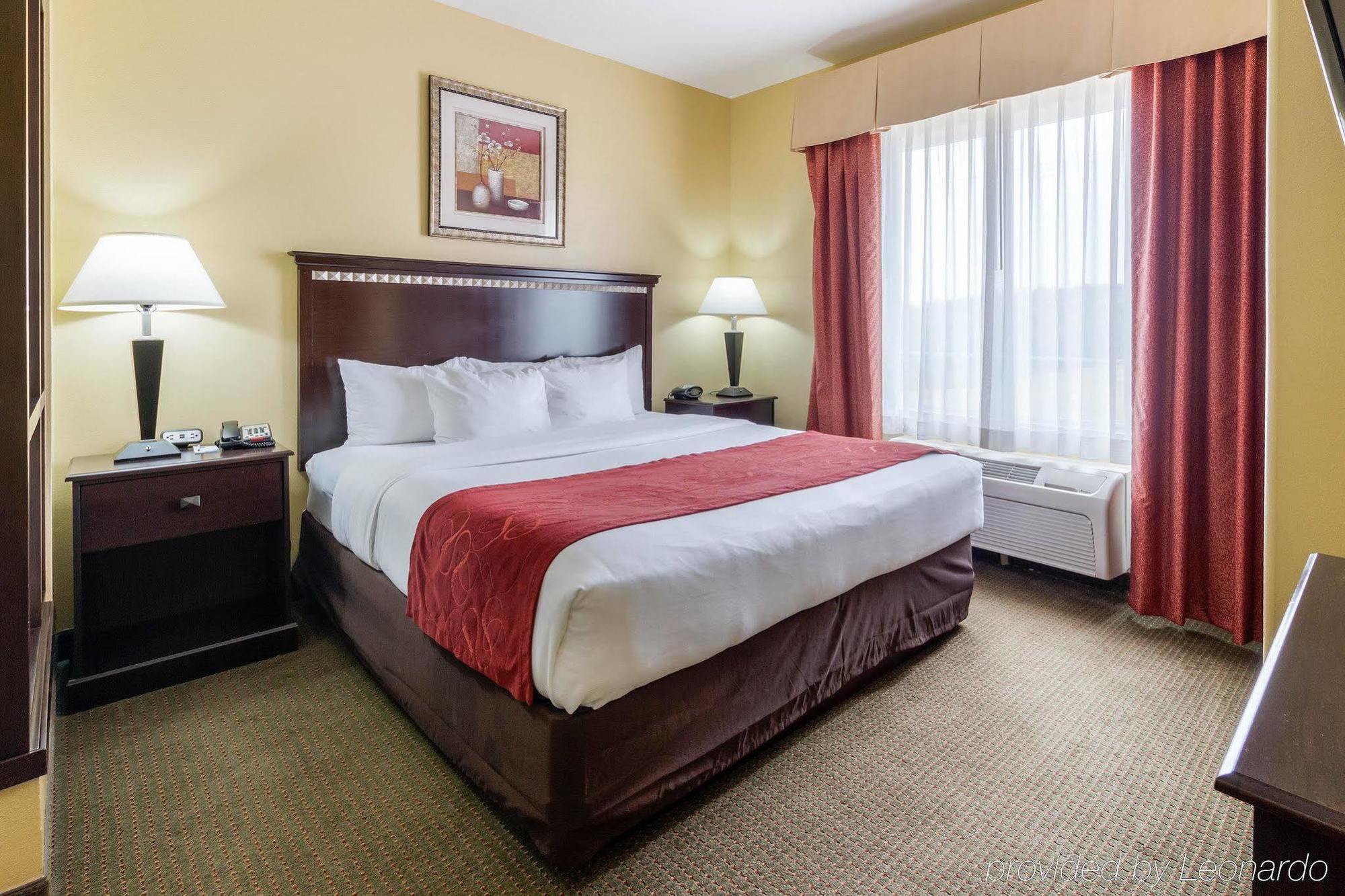 Comfort Suites Palestine Εξωτερικό φωτογραφία